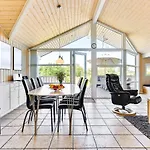 Stylish House - By Traum