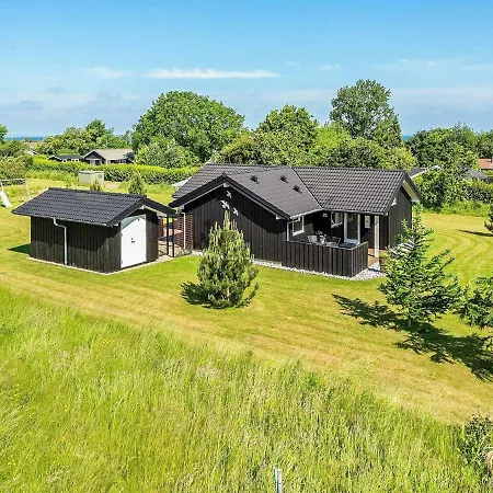 Three-bedroom In 5