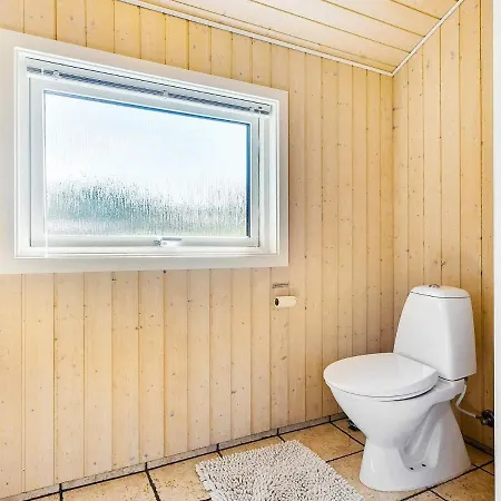 Three-bedroom Holiday In 5 Nyaraló *