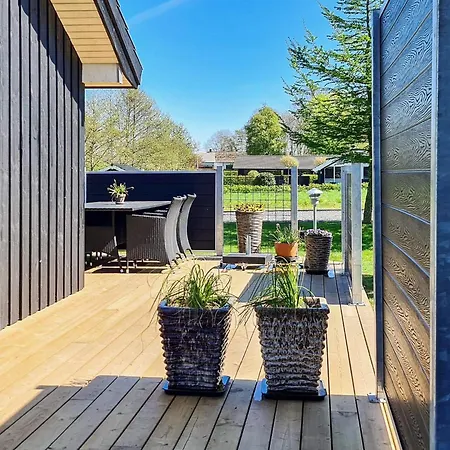 Holiday home Three-bedroom In 5 Nordborg